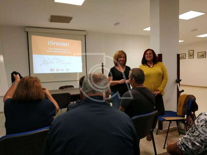 El taller se dio esta tarde en un local de la antigua Gerencia de Jinámar (Foto TA)